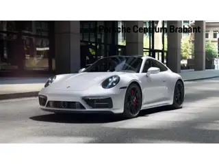 Porsche 911 Carrera 4 GTS
