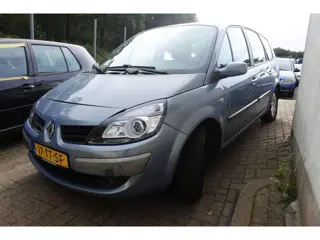 Renault Grand Scénic 2.0-16V Dynamique automaat apk 16-6-2025
