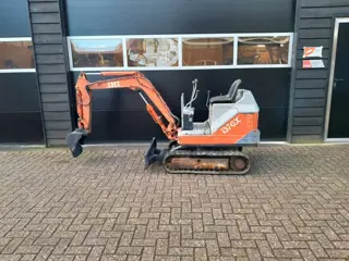 IHI 7 GX minigraver met bak