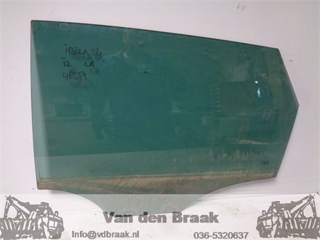 Seat Ibiza St 2010-2015 Portierruit links achter