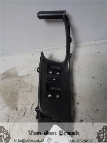 Seat Ibiza St 2010-2015 Electrische raamschakelaar links voor