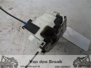 Fiat Doblo 2015-2022 Deurslot links