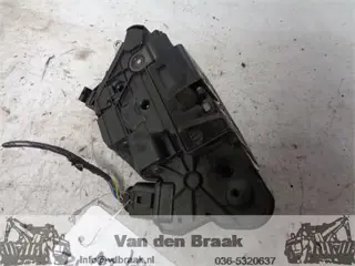 Seat Ibiza St 2010-2015 Deurslot links voorzijde