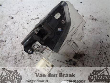 Audi A3 5deurs Sportback 2004-2008 Deurslot linksvoor