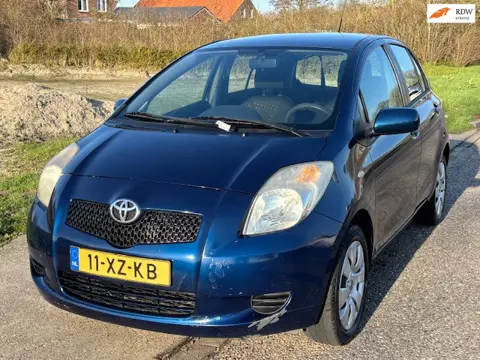 Toyota Yaris 1.3 VVTi Terra 5-Drs Airco Electric pakket Audio/CD Colorpakket ABS EBD Parkeersensoren