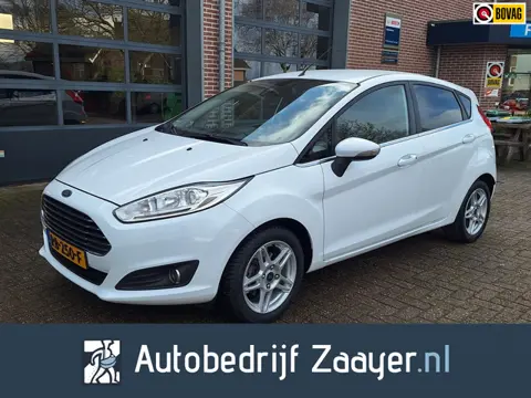 Ford Fiesta 1.0 EcoBoost Titanium distributieriem vern bij 122.000 km en met 4(s) banden nieuw mooie