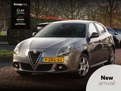 Alfa Romeo Giulietta 1.4 T Sprint 170PK Automaat TCT | Rijd en Schakelt TOP!