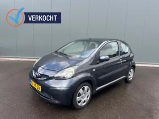 Toyota Aygo 1.0-12V + (bj 2005)