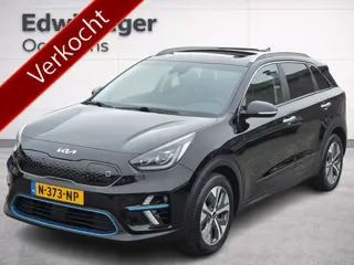 Kia e-Niro ExecutiveLine 64 kWh | Warmtepomp | Panorama | Apple Carplay/Android | SOH 100% | Cruise 