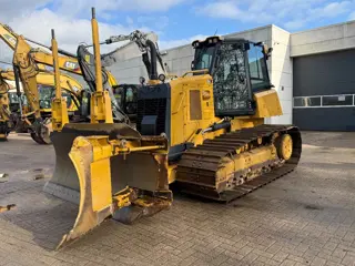 Caterpillar D4 (bj 2021)