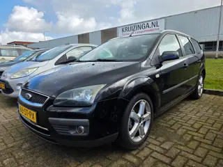 Ford Focus Wagon 1.6-16v edition AIRCO/cruise