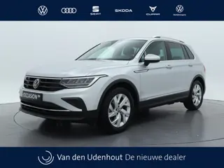 Volkswagen Tiguan 1.5 TSI 150pk DSG Life Business Navigatie Trekhaak