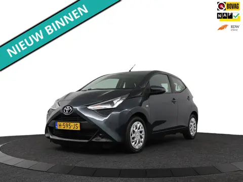 Toyota Aygo 1.0 VVT-i x-play - Camera/Carplay/Airco/Blue tooth