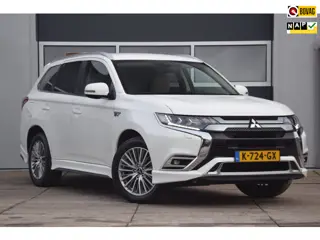 Mitsubishi Outlander 2.4 PHEV Pure+ Leer / Trekhaak / Side skirts