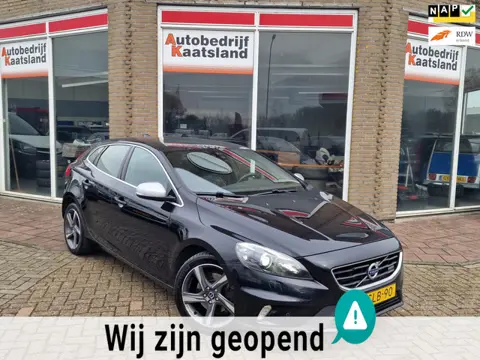 Volvo V40 1.6 T3 R-Design - Pano - Leer - Pdc - Navi -