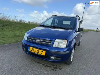 Fiat Panda 1.2 Emotion 2009 ! met airco distributie vervangen nw apk en garantie!