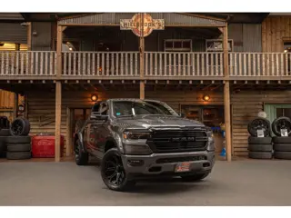 Dodge Ram 1500 5.7 V8 4x4 Crew Cab Limited | pano | Carplay | Fuel velgen |