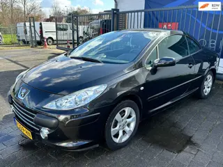 Peugeot 307 CC 2.0-16V / AIRCO / STOELVERWARMING / CRUISE CONTROL / CABRIO