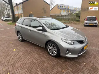 Toyota Auris Touring Sports AUTOMAAT / Panorama dak / 146.000 NAP / Mooie auto