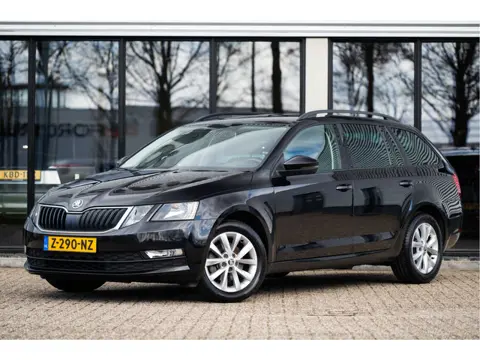 Škoda Octavia Combi 1.0 TSI Greentech Business Edition | Navi | AppConnect | Trekhaak | Stoelverw. |
