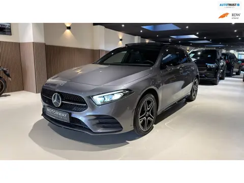 Mercedes-Benz A-klasse 250 e Edition|PANO|NIGHT PACK|SFEER|CAMERA|BTW