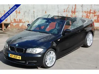 BMW 125I Cabrio / High Executive / AUT / Navi / '09 / Org. NL!