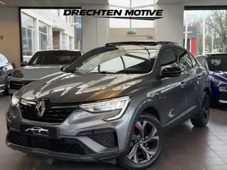 Renault Arkana 1.6 E-Tech Hybrid R.S. Line / Pano / Cam / Keyless