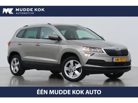 Skoda Karoq 1.0 TSI Ambition Business | Stoelverwarming | ACC | Getint Glas | Apple Carplay | DAB