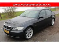 BMW 3-serie 320i // DAKJE / LMV //