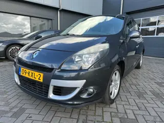 RENAULT SCENIC 1.6 16V met trekhaak, nieuwe APK! 1e eigenaar!