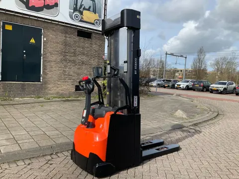 Toyota SWE145L 1450KG 5.40METER STAPELAAR / HEFTRUCK