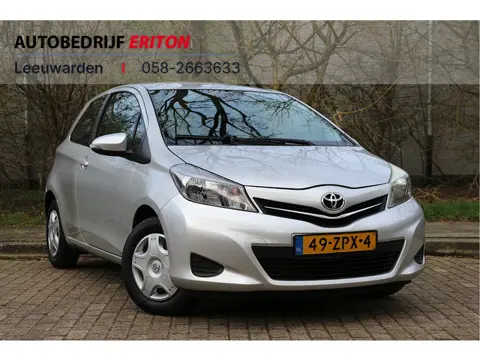 Toyota Yaris 1.0 VVT-i 70pk Aspiration | NL-auto | Facelift model! | Airco | Elek. ramen | Centr. de