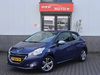 Peugeot 208 1.2 VTi Allure (lichte schade)