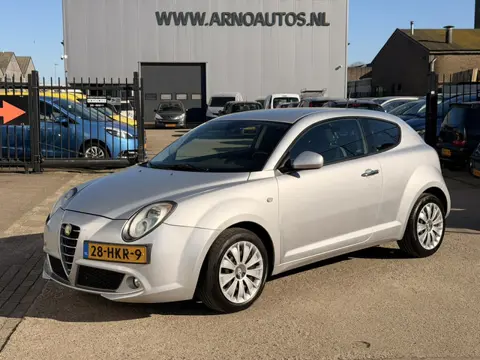 Alfa Romeo MiTo 1.4 Progression, 6-BAK, AIRCO, CRUISE CONTROL, RADIO-CD-MP3, ISOFIX, AIRBAGS, CENT-V