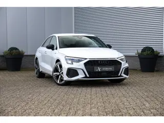 Audi A3 Limousine 35 TFSI 3x S-Line 150PK Trekh|Zwart optiek|Matrix|Dynamisch