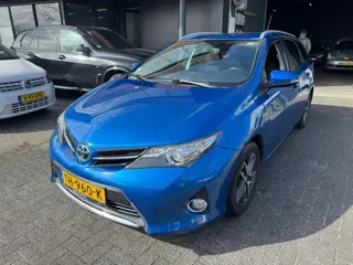 Toyota Auris 1.8 Hybrid Lease CAMERA CRUISE TREKHAAK GOED ONDERHOUDEN