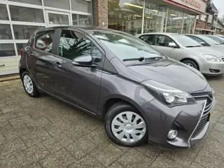 Toyota Yaris 1.0 VVT-i Aspiration Navigatie (bj 2017)