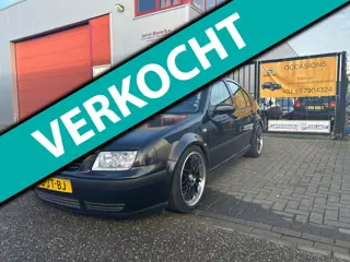 Volkswagen Bora 1.6-16V Mooie Auto! Lees Tekst!