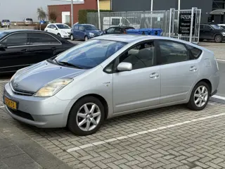 Toyota Prius 1.5 VVT-i Hybrid 78PK Cruise Dealer Onderhouden