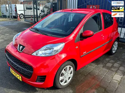 Peugeot 107 1.0-12V Millesim 200 / AIRCO / 5-DEURS / TOERENTELLER / NAP!!
