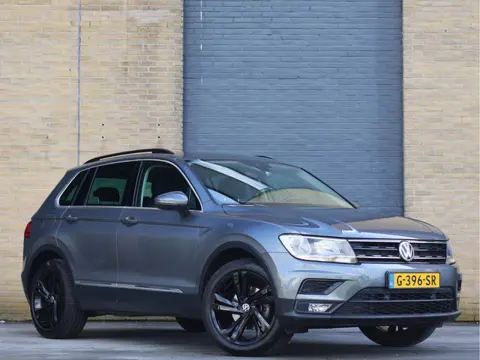 Volkswagen Tiguan 1.5 TSI Comfortline ACC | CarPlay | 19” | Org. NL | Haak