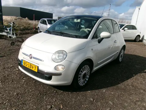 Fiat 500 1.2 Lounge AUTOMAAT (bj 2010)