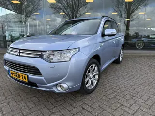 Mitsubishi Outlander 2.0 PHEV Instyle ** Schuifdak ** Trekhaak ** Rockford ** Leer ** NAP ** NL Auto