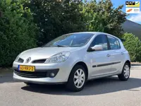 Renault Clio 1.6-16V Dynamique Automaat*5DR*Cruise*Airco*NAP*Trekhaak*Distributie VV*2e eigenaar*