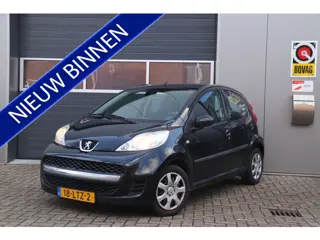 Peugeot 107 1.0-12V Urban Move, Airco, Bluetooth (bj 2010)