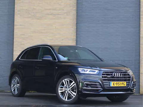 Audi Q5 55 TFSI e quattro Competition S-line Luchtvering | Matrix | Hybrid | HUD | B&O