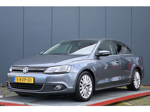 Volkswagen Jetta 1.4 TSI Hybrid Highline trekhaak leer camera