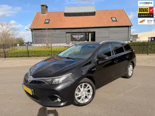 Toyota Auris Touring Sports 1.8 Hybrid Aspiration Airco/Ecc Navi Camera