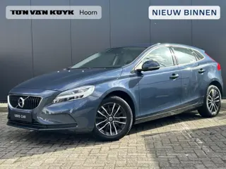 Volvo V40 2.0 T2 Momentum Navigatie / Parkeerverwarming / Stoelverw. / Park assist / High Performanc