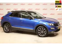 Volkswagen T-Roc 1.0 TSI Style , ACC, Panoramadak, All season, Carplay, Dab